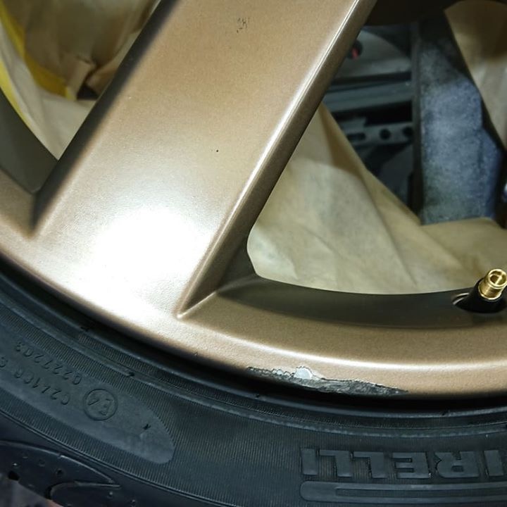 ボルボホイール 施工前