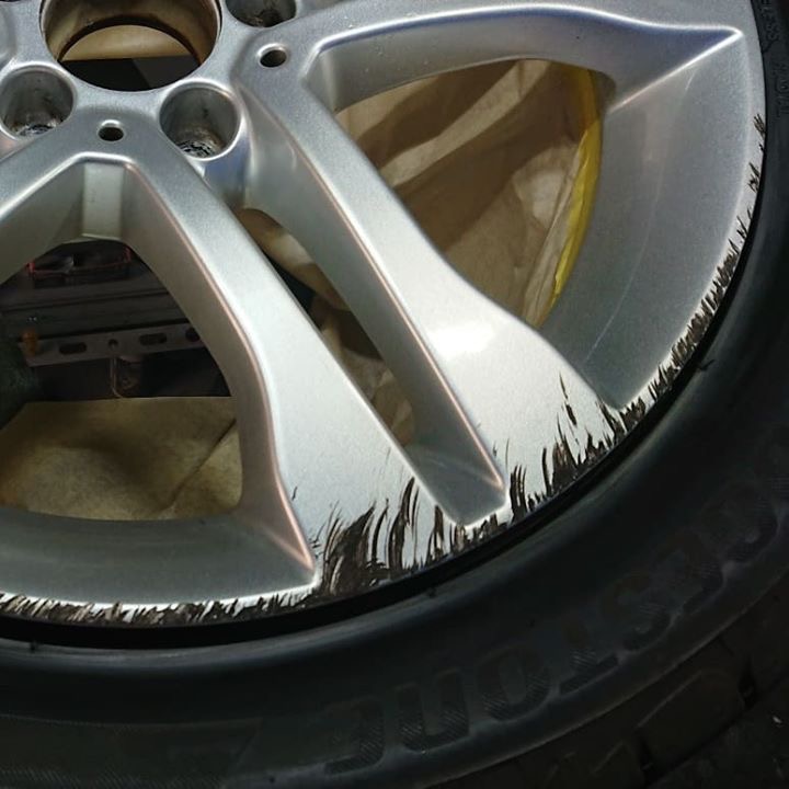 メルセデスベンツ純正ホイール 施工前