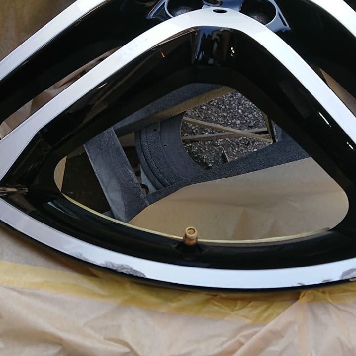 AMGダイヤカットホイール 施工前