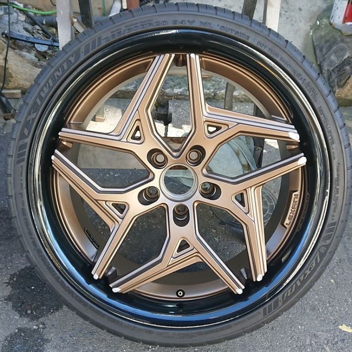 LEXANIホイール 施工前