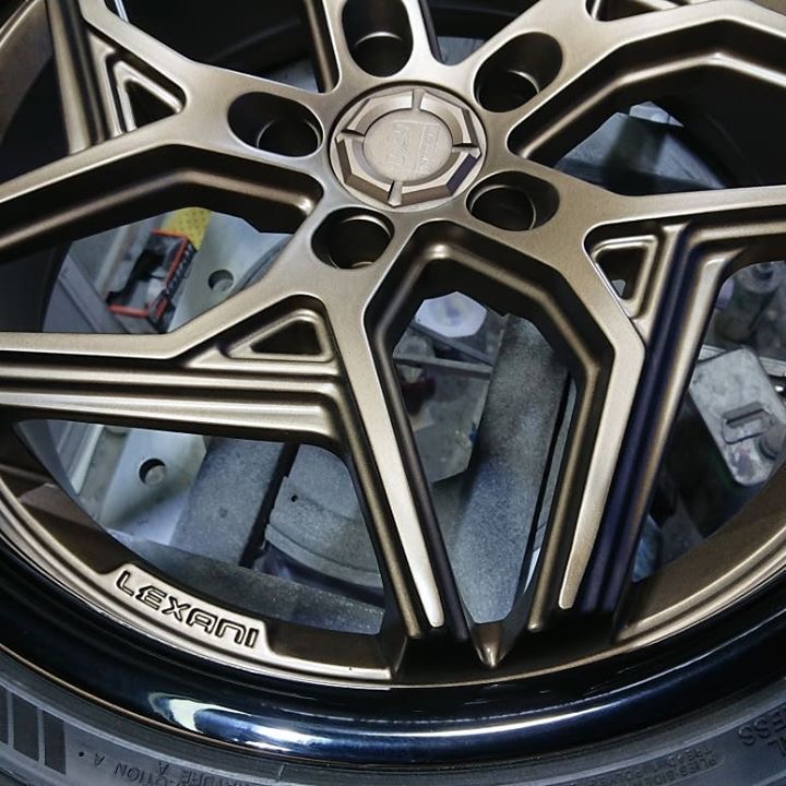 LEXANIホイール 施工後
