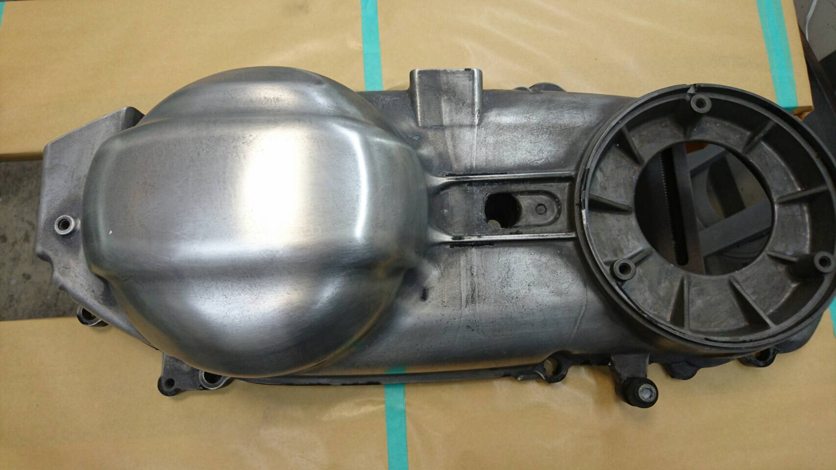 プーリーカバー 塗装前