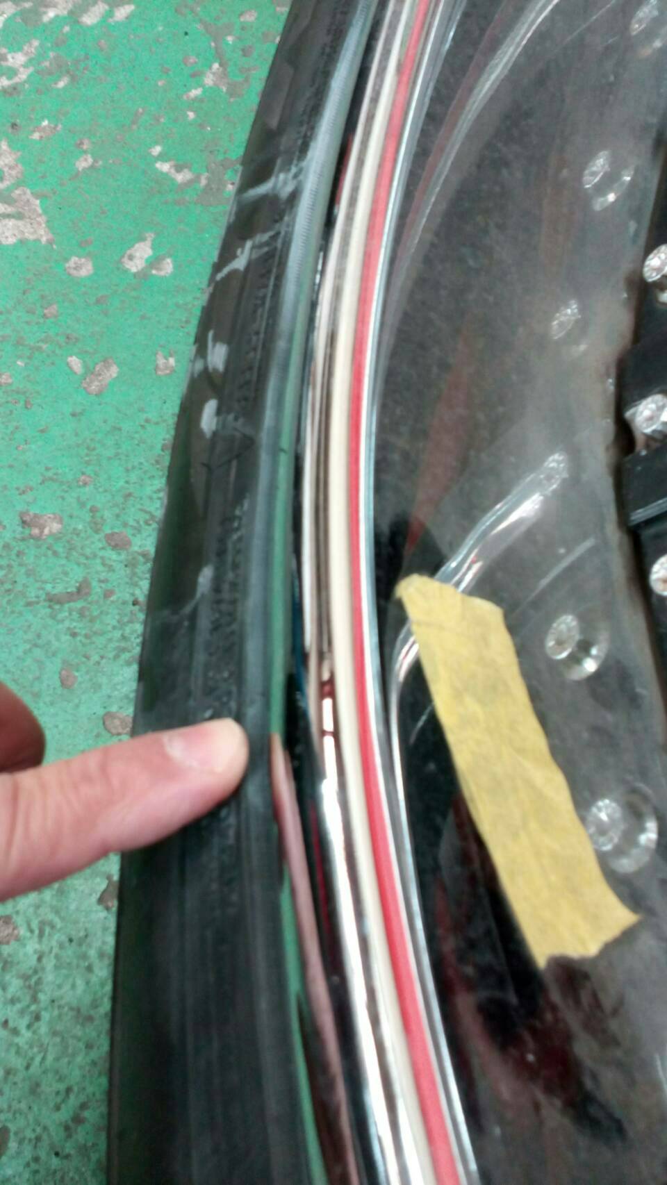 22インチホイール 修理前