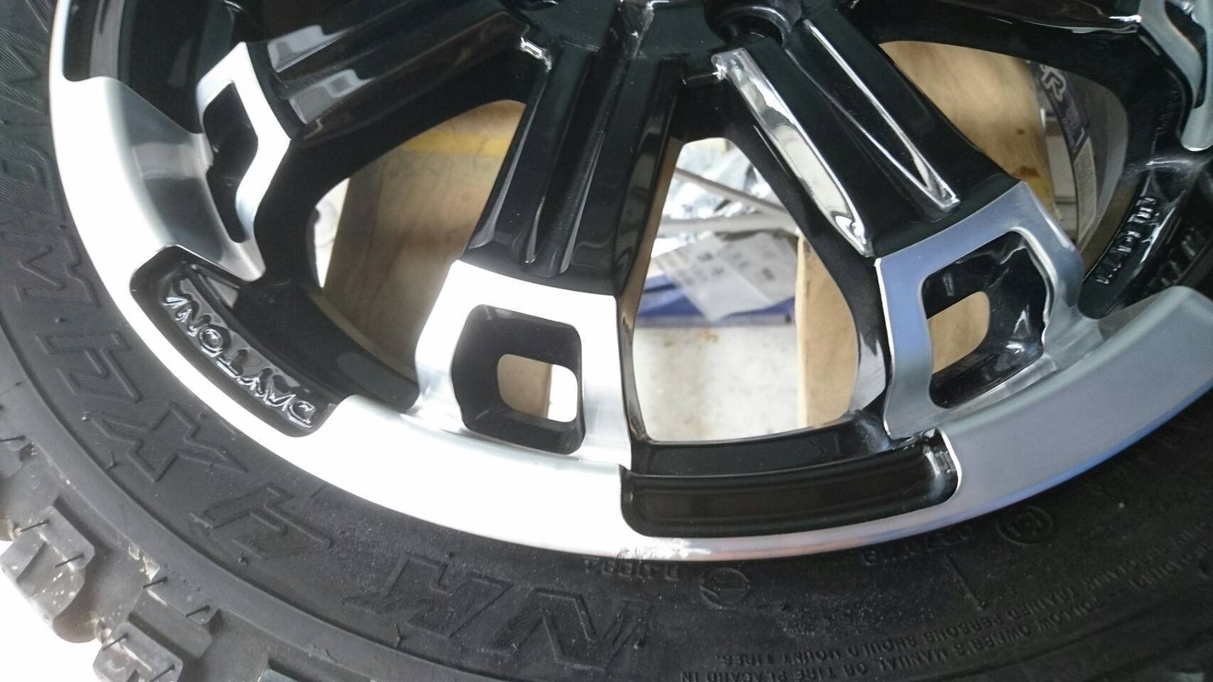 レイズ ホイールリペア 施工前