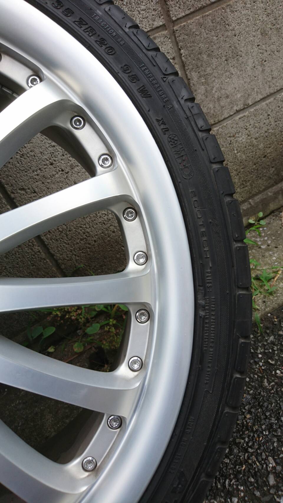 カールソンのホイールリペア 施工後
