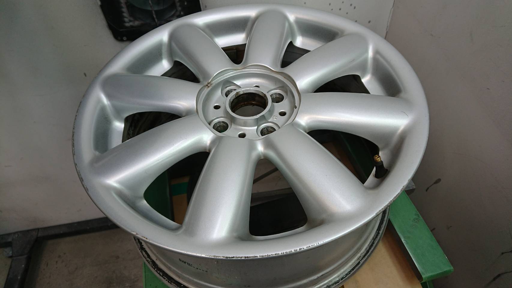 MINI ホイールリペア 施工前