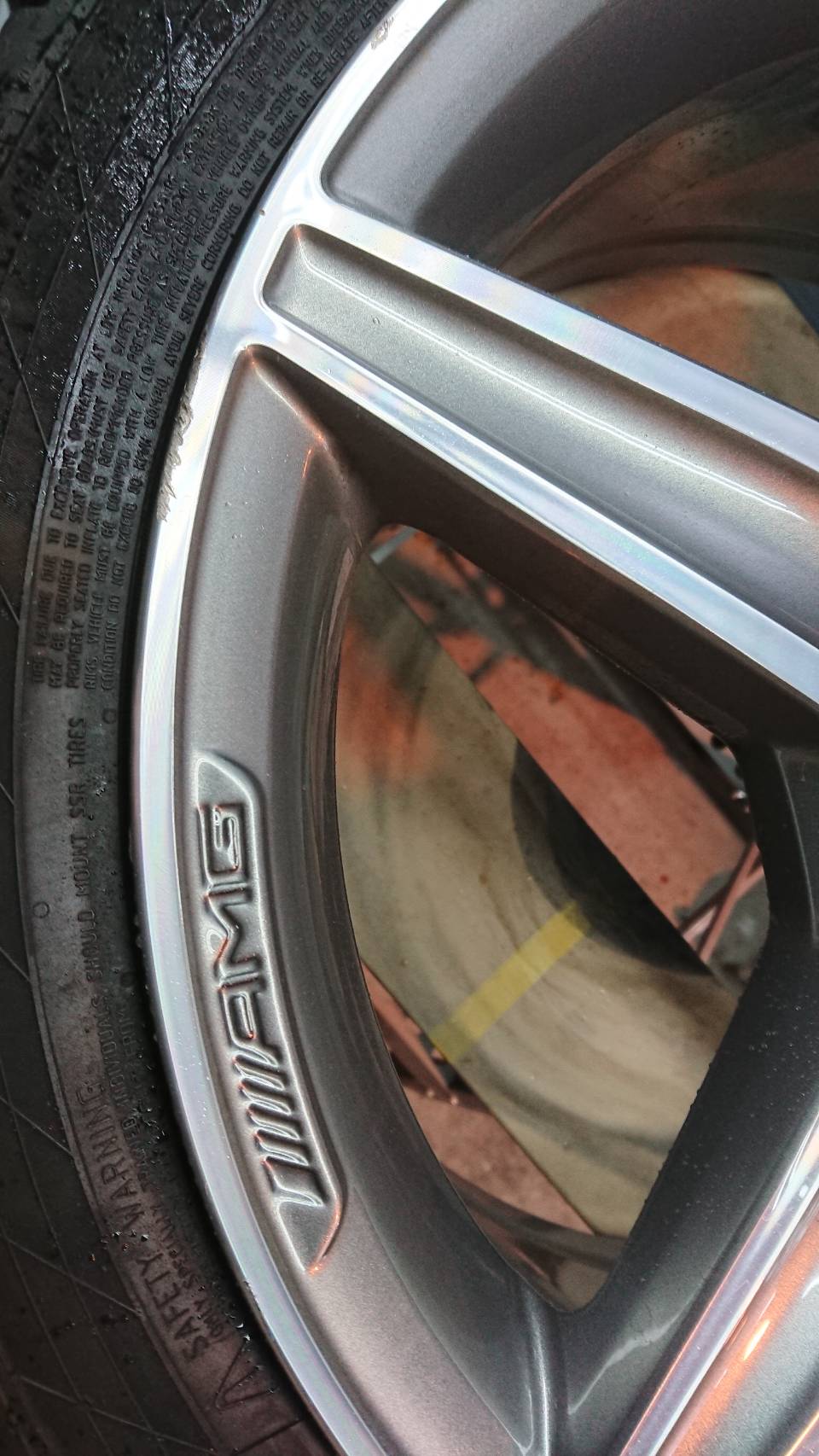 AMGホイールリペア 施工前