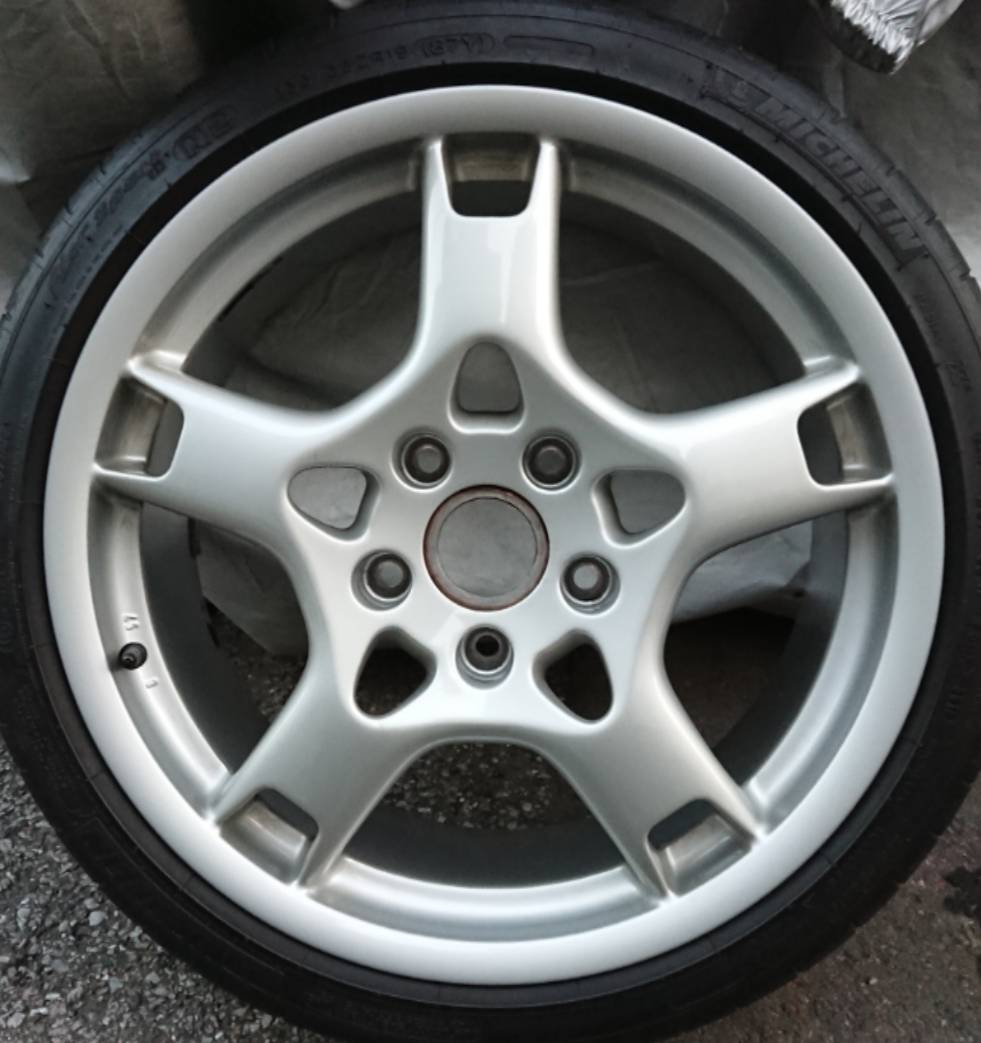 ポルシェ996 ホイールリペア 施工前」