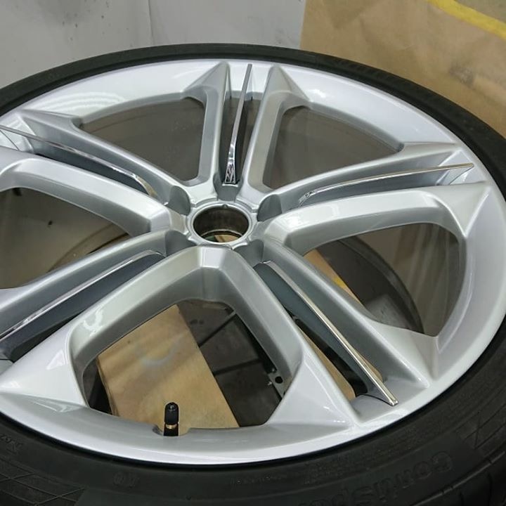 アウディS8 ホイールリペア 施工後