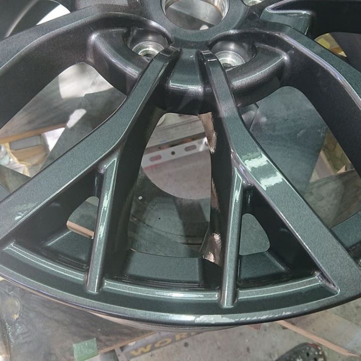 スバル 純正ホイール 施工前