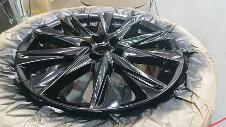マットブラック カラーチェンジ 施工中