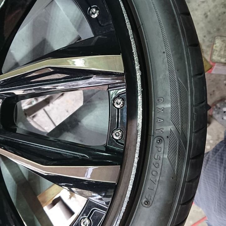 クレンツェ 21インチホイール 施工前