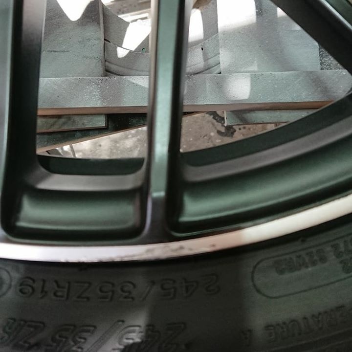 AMGホイール マットブラック 施工前
