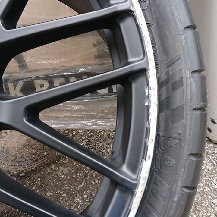AMG マットブラックホイール 施工前