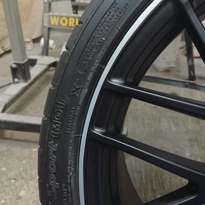 AMG マットブラックホイール 施工後