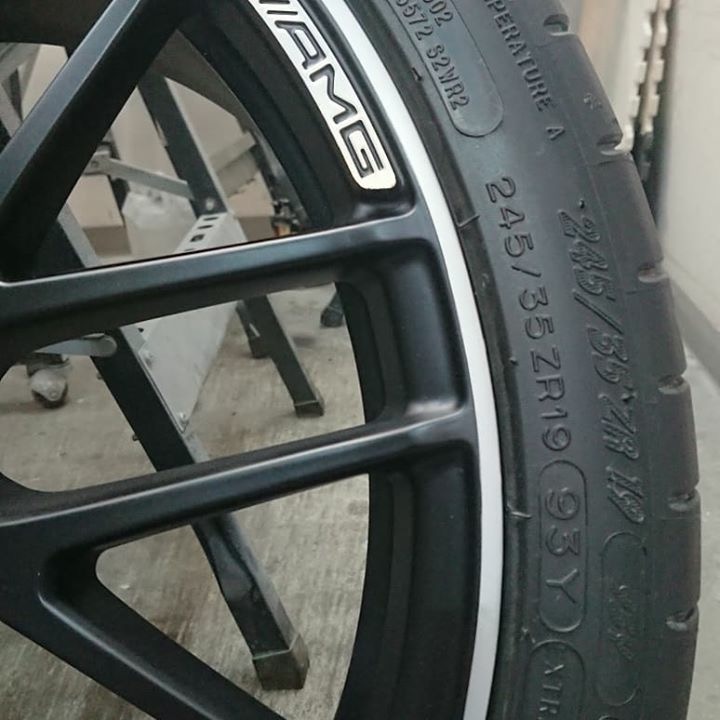 AMG マットブラックホイール 施工後