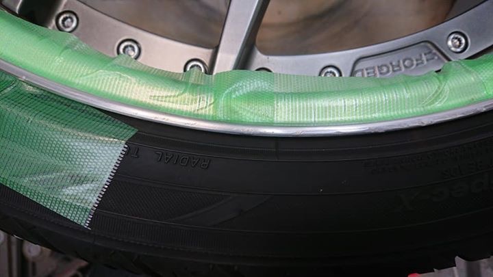 アウディQ7 ホイールリペア 施工前