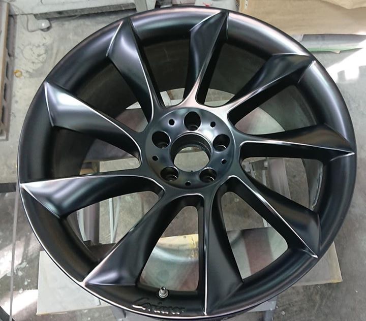 ロリンザーマットブラックホイール 施工後