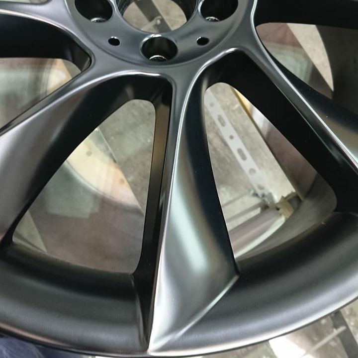 ロリンザーマットブラックホイール 施工後