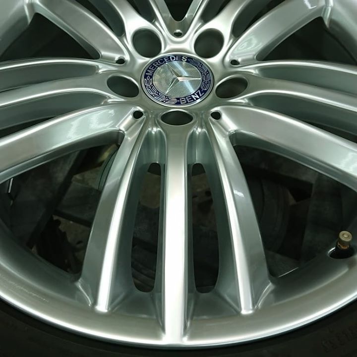 メルセデスベンツ ハイパーシルバーホイール 施工後