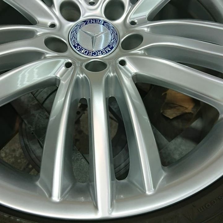 メルセデスベンツ ハイパーシルバーホイール 施工後