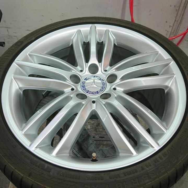 メルセデスベンツ ハイパーシルバーホイール 施工後
