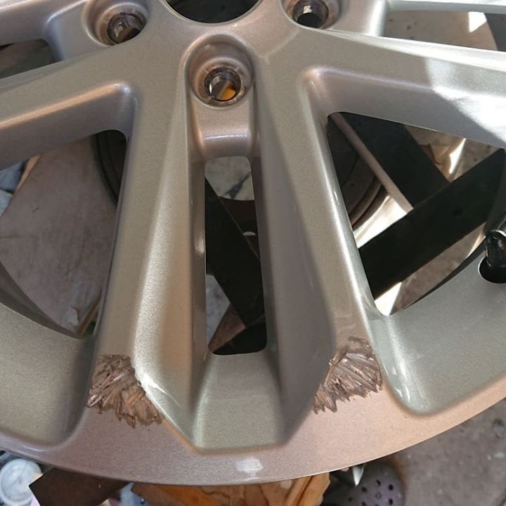 フォード純正ホイール 施工前