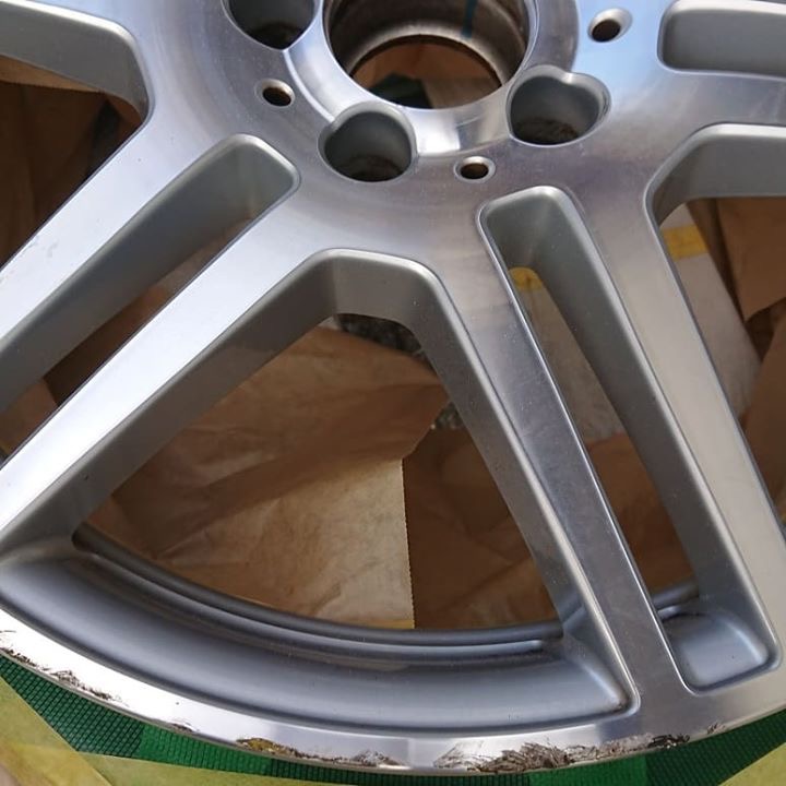 AMGダイヤモンドカットホイール4本リペア 施工前