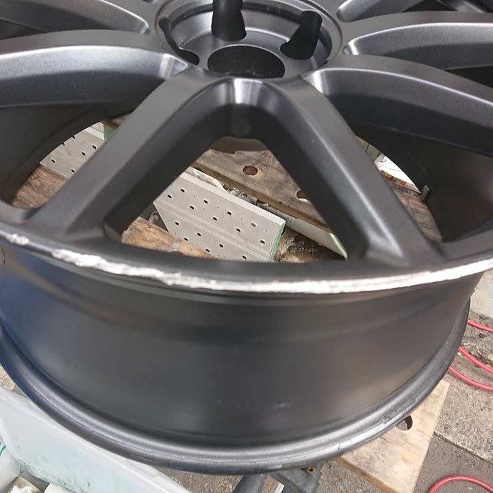 AMG ホイールリペア 施工前