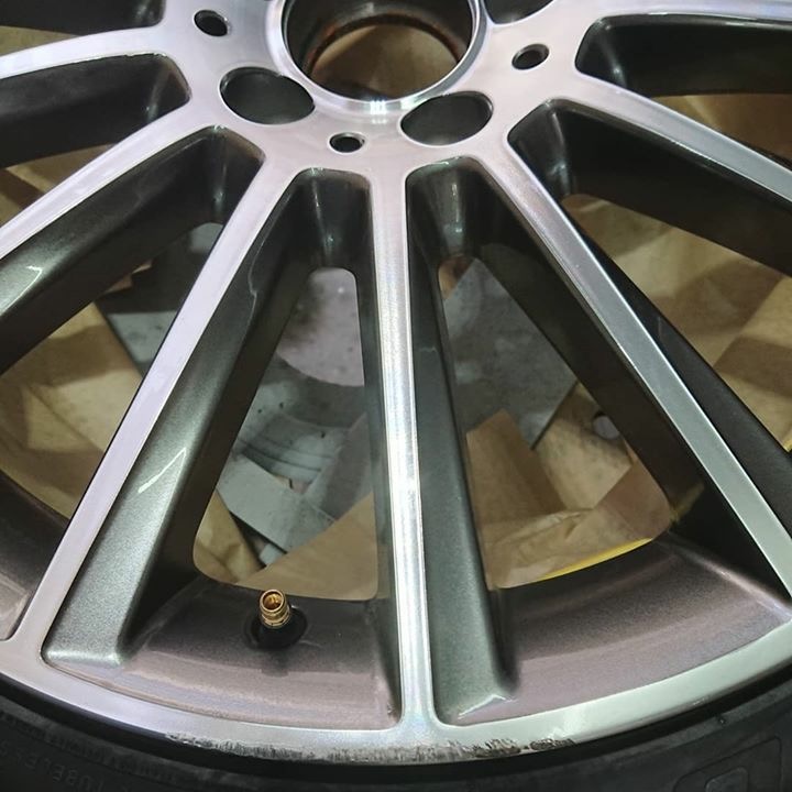 AMGホイール 2本リペア 施工前