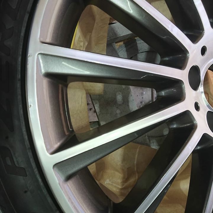 AMGホイール 2本リペア 施工前