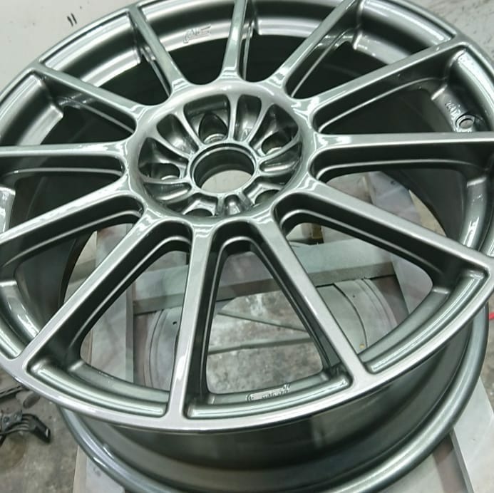 スバル純正ホイール4本リペア 施工後