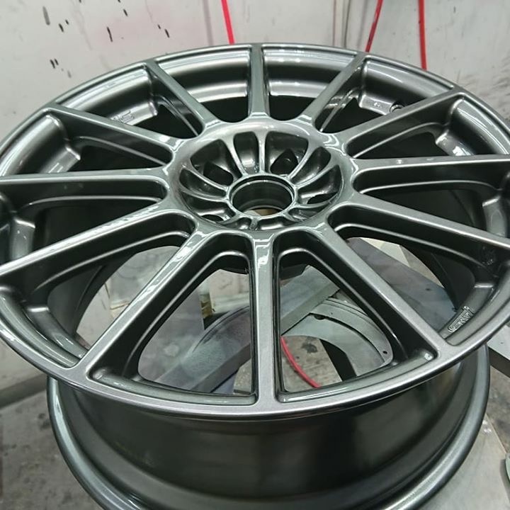 スバル純正ホイール4本リペア 施工後