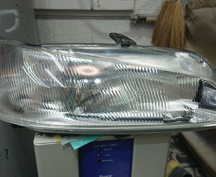 ヘッドライトリペア 施工後
