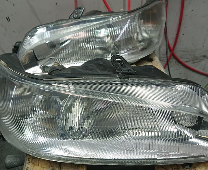ヘッドライトリペア 施工後