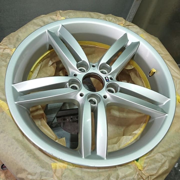 BMW Mスポーツ2本リペア 施工前