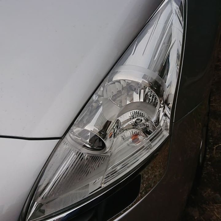 プジョー5008ヘッドライトリペア 施工後