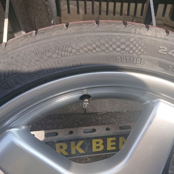 AMG ハイパーシルバーホイール 施工後