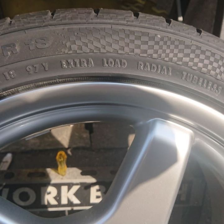 AMG ハイパーシルバーホイール 施工後