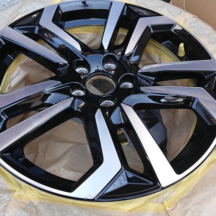 ボルボV40 施工前