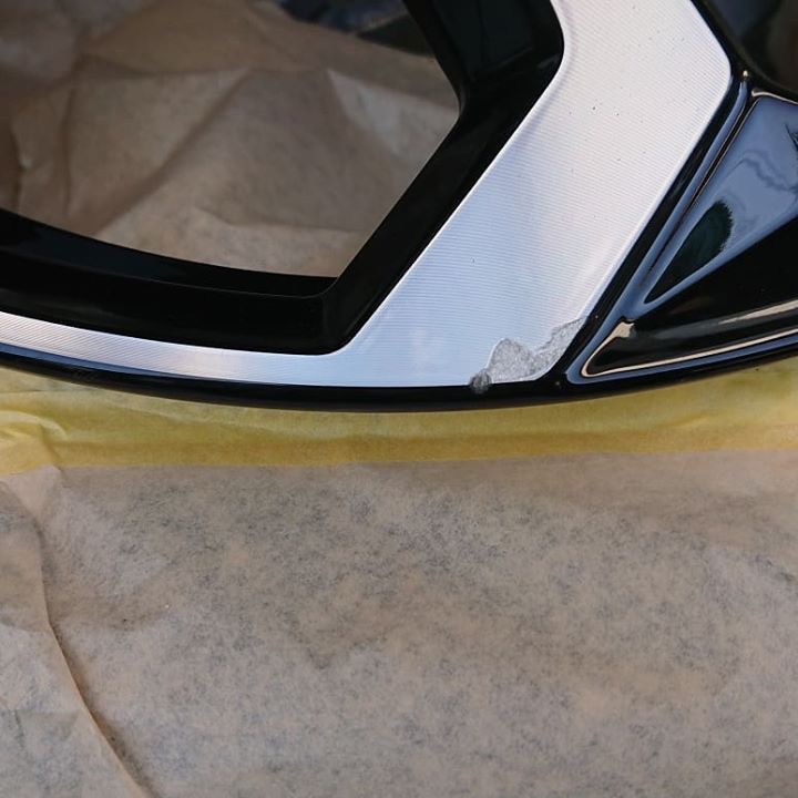 ボルボV40 施工前