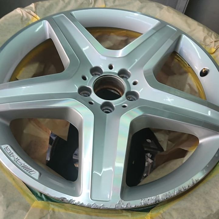 AMGダイヤカットホイール 施工前