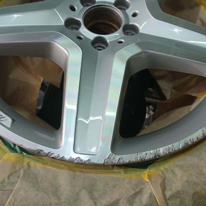 AMGダイヤカットホイール 施工前