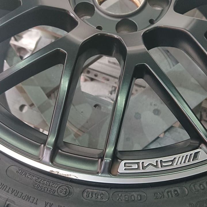 AMGマットブラックホイール 施工前