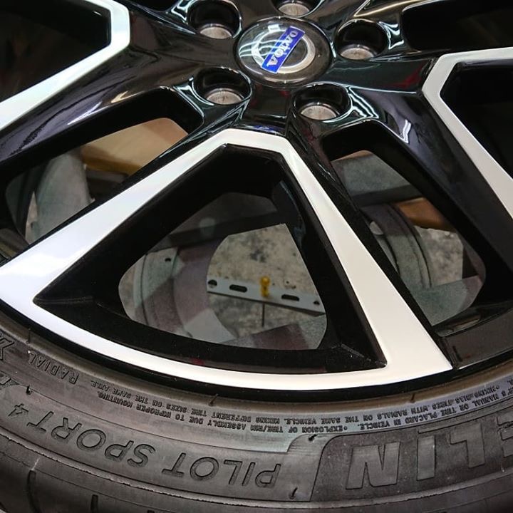 ボルボダイヤカットホイール 施工後