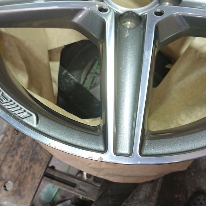 AMGダイヤカットホイール 施工前