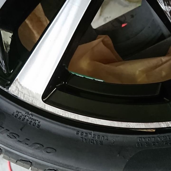 ボルボ ダイヤカットホイール施工前