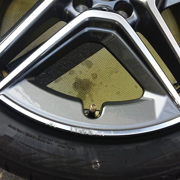 AMGダイヤカットホイール 施工前
