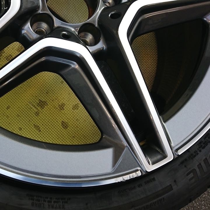 AMGダイヤカットホイール 施工前